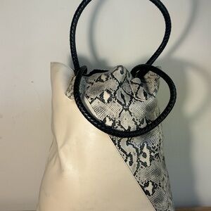 Chic Cream and Black Snake Print Shoulder Bag